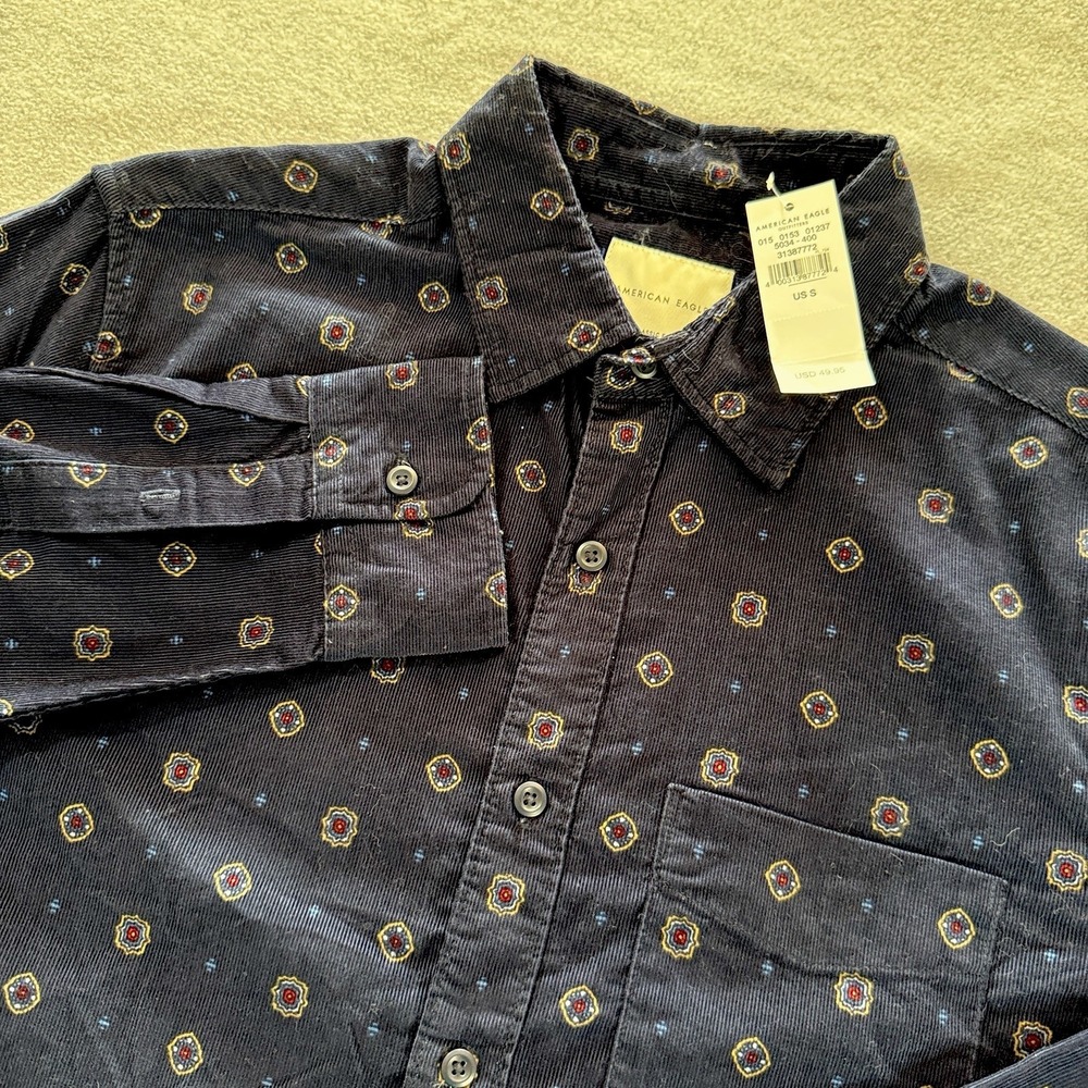 NWT American Eagle Corduroy Button Up Shirt‎ Mens Small Navy Medallion Print LS